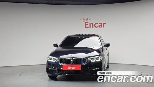 BMW 5 Series 2018 — ფოტო 3/20