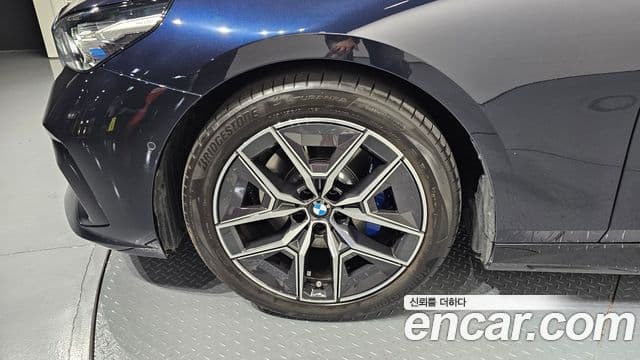 BMW 5 Series 2025 — ფოტო 5/20