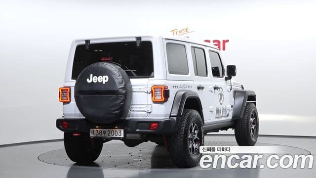 Jeep Wrangler 2019 — Şəkil 2/20