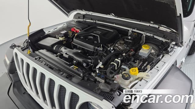 Jeep Wrangler 2019 — Şəkil 6/20