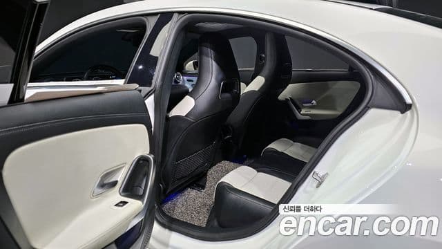 Mercedes-Benz CLA-Class 2020 — ფოტო 13/20