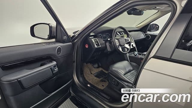 Land Rover Discovery 5 2023 — Şəkil 10/20