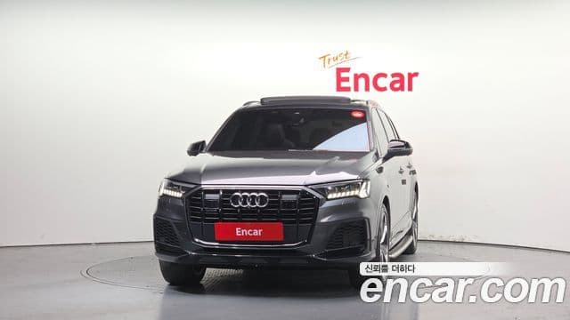 Audi Q7 2022 — ფოტო 15/20