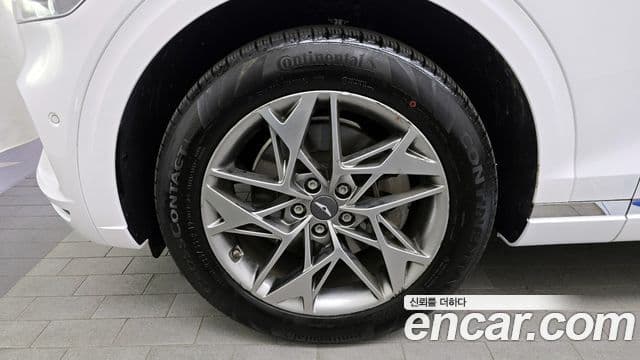 Genesis GV70 2022 — ფოტო 4/20