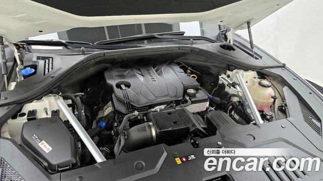 Genesis GV70 2022 — ფოტო 5/20