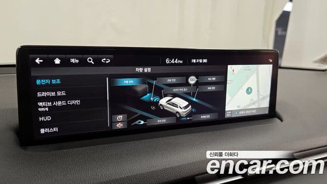 Genesis GV70 2022 — ფოტო 15/20