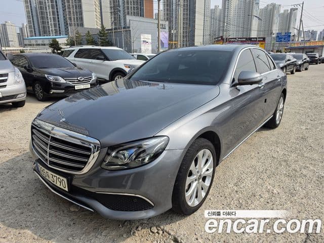 Mercedes-Benz E-Class 2018 — ფოტო 4/20