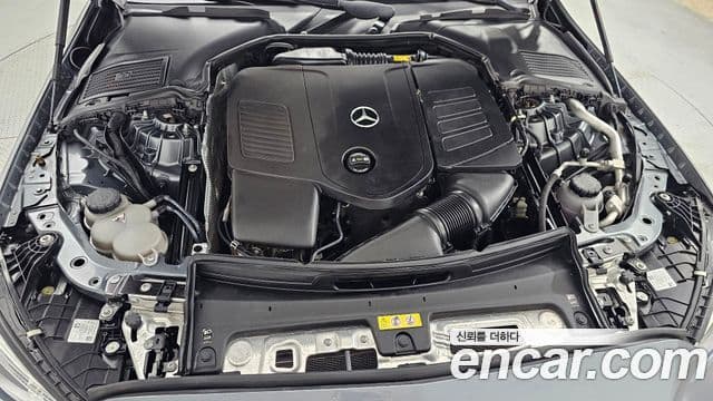 Mercedes-Benz C-Class 2022 — Şəkil 19/20