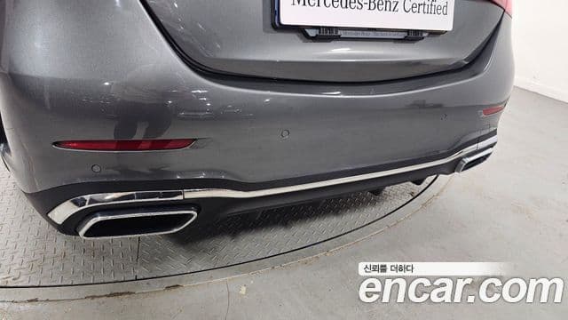 Mercedes-Benz C-Class 2022 — Şəkil 18/20