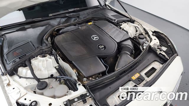 Mercedes-Benz C-Class 2023 — Şəkil 6/20