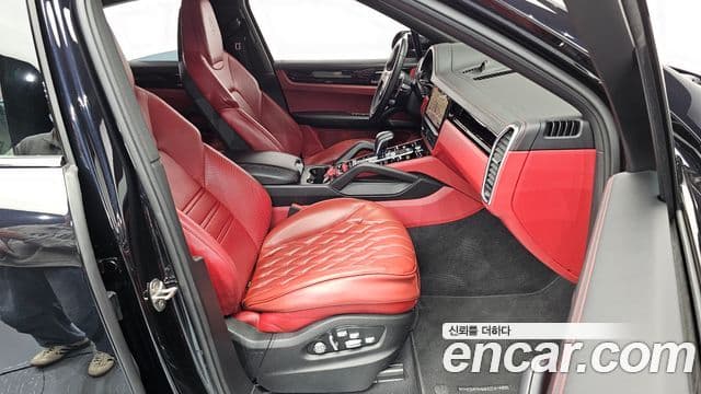 Porsche Cayenne 2021 — фото 9 из 20