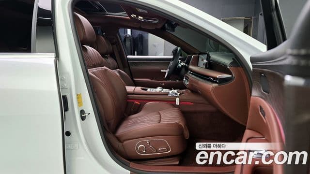 Genesis G90 2022 — Photo 1/20