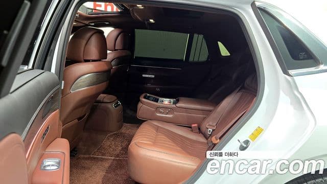 Genesis G90 2022 — Photo 12/20