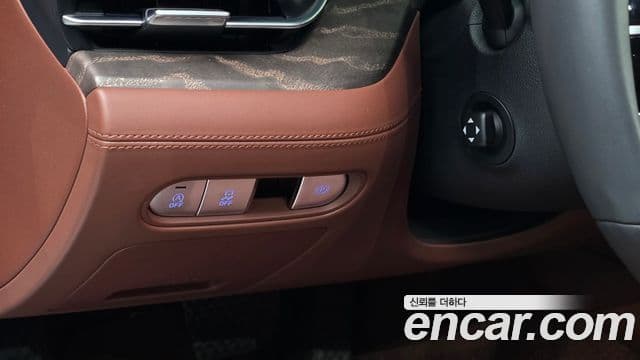 Genesis G90 2022 — Photo 19/20