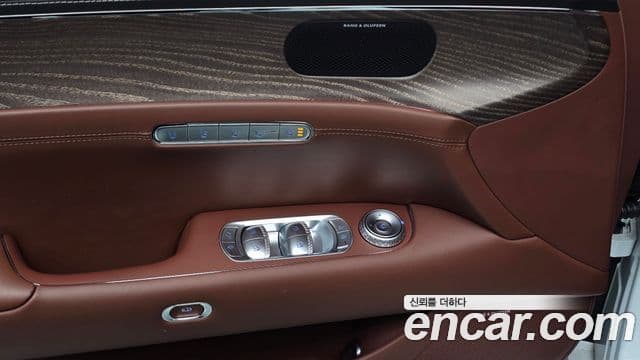 Genesis G90 2022 — Photo 20/20