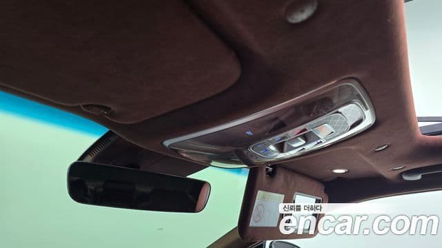 Genesis G90 2022 — Photo 4/20