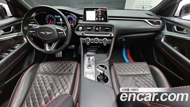Genesis G70 2018 — ფოტო 7/20