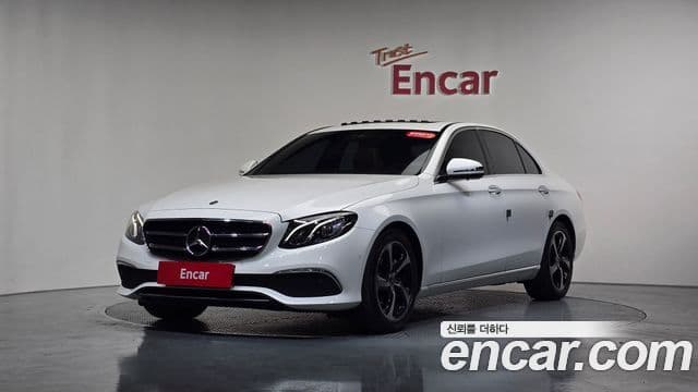 Mercedes-Benz E-Class 2019 — ფოტო 20/20