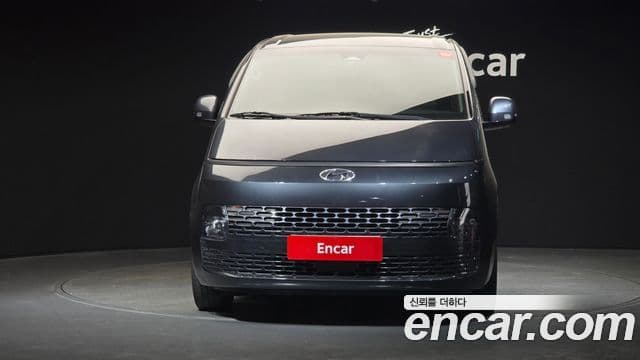 Hyundai Staria 2021 — ფოტო 3/20