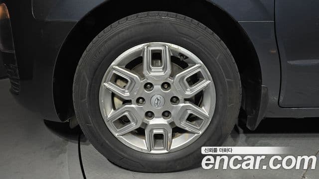 Hyundai Staria 2021 — ფოტო 5/20