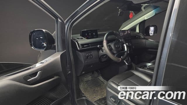 Hyundai Staria 2021 — ფოტო 10/20