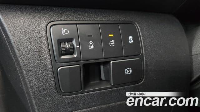 Hyundai Staria 2021 — ფოტო 19/20