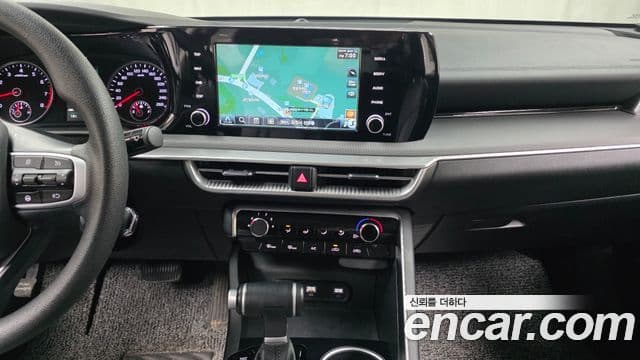 Kia K5 2022 — Şəkil 14/20