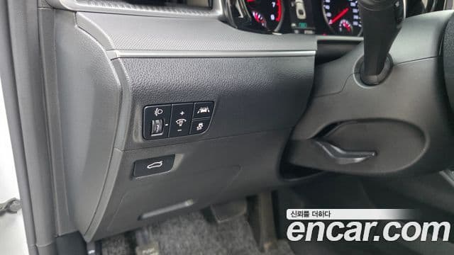Kia K5 2022 — Şəkil 17/20