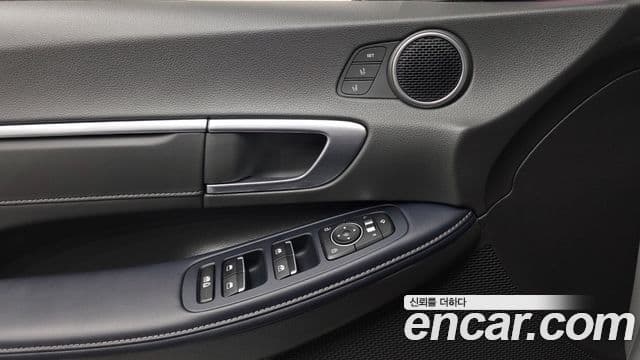 Hyundai Sonata 2019 — ფოტო 12/20