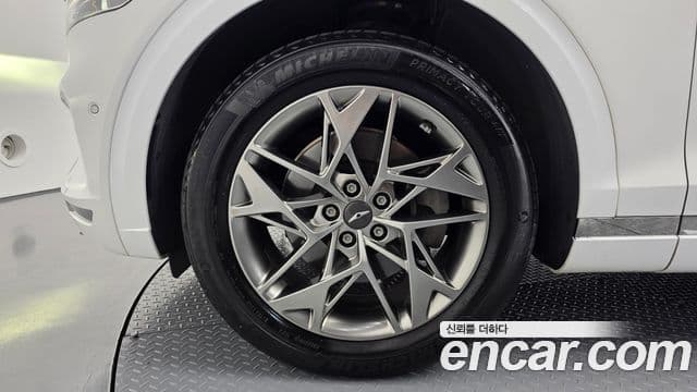 Genesis GV70 2022 — ფოტო 5/20