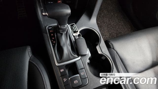 Kia Sportage The Bold 2021 — Фото 9/20