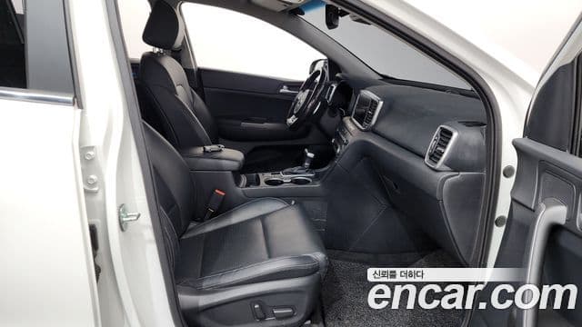 Kia Sportage The Bold 2021 — Фото 10/20