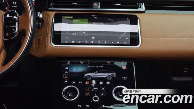 Land Rover Range Rover Velar 2019 — ფოტო 10/20