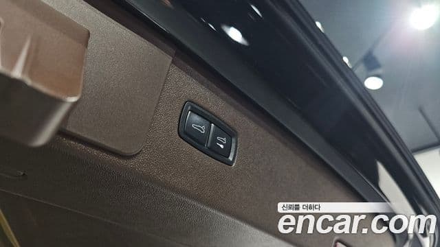 Porsche Cayenne 2022 — Şəkil 18/20