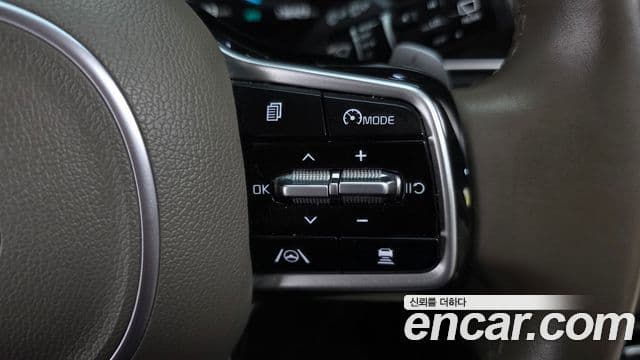 Kia Carnival 2020 — Фото 18/20