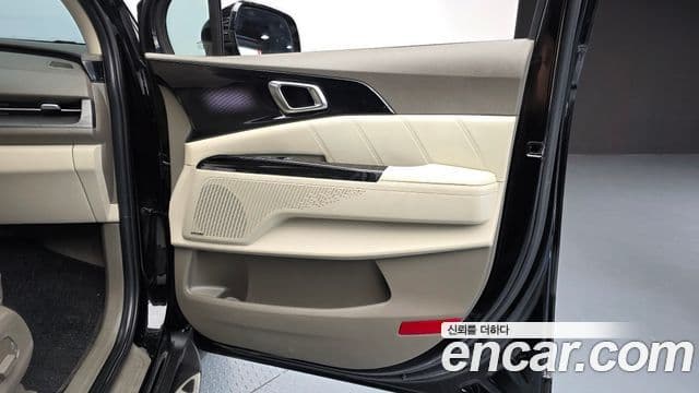 Kia Carnival 2020 — Photo 5/36