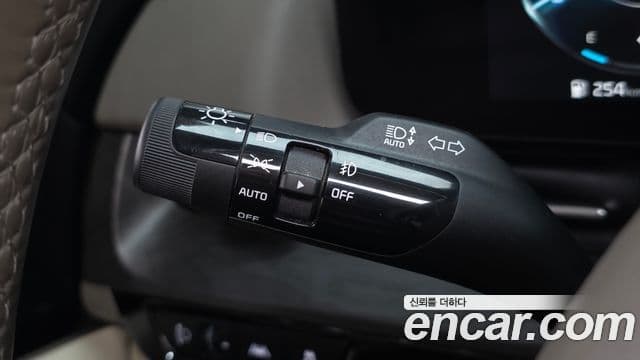 Kia Carnival 2020 — Photo 36/36
