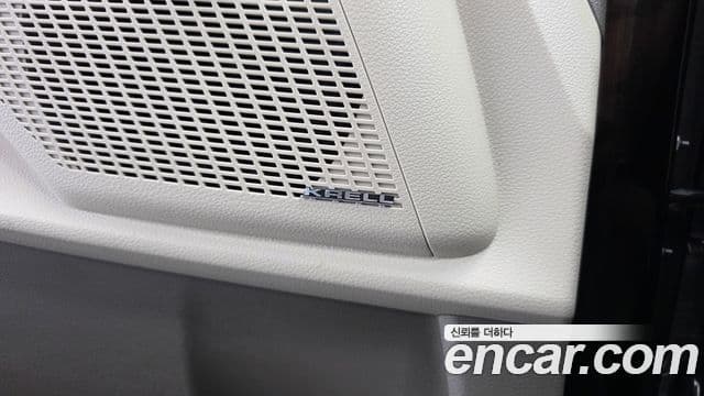 Kia Carnival 2020 — Photo 22/36