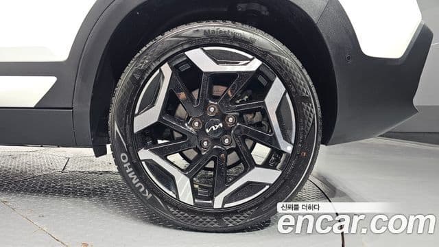 Kia Seltos 2023 — Photo 20/33