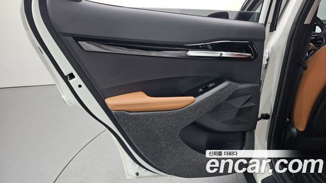 Kia Seltos 2023 — Photo 29/33
