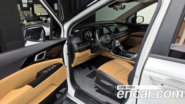 Kia Carnival 2022 — Şəkil 9/20
