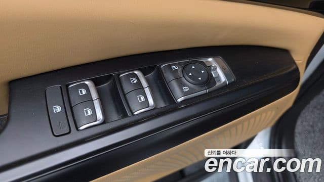 Kia Carnival 2022 — Şəkil 17/20