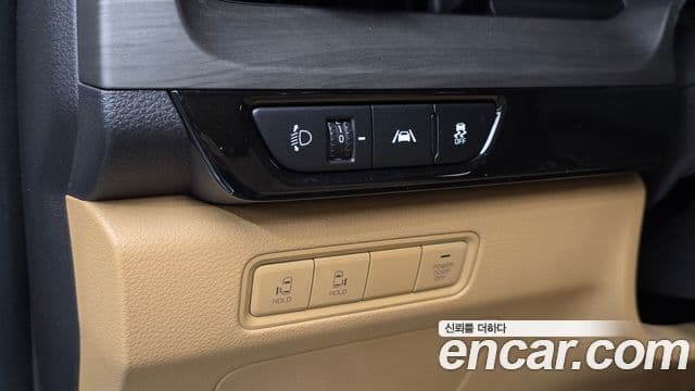 Kia Carnival 2022 — Şəkil 18/20