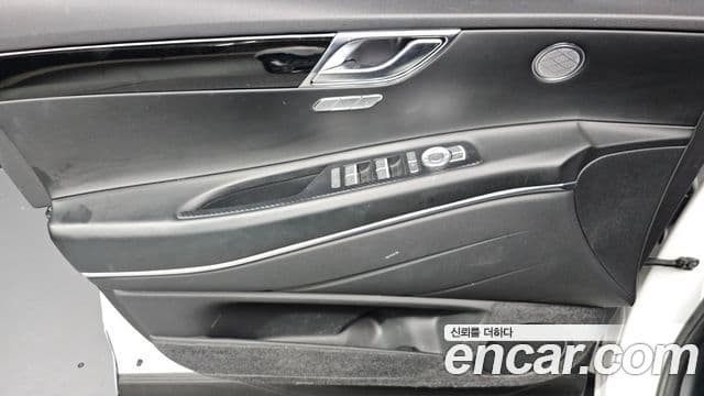 Genesis GV80 2020 — ფოტო 33/33