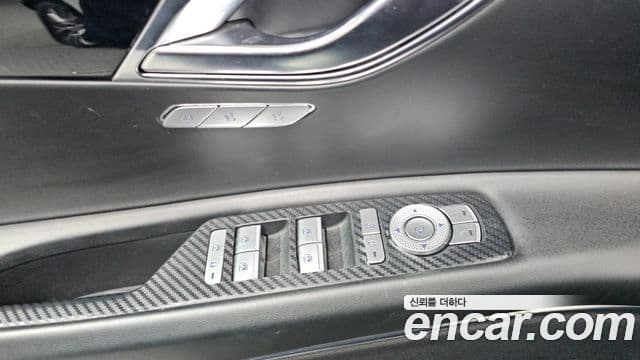 Genesis GV80 2020 — ფოტო 12/33