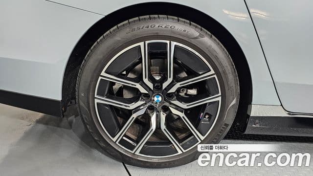 BMW 7 Series 2024 — Şəkil 5/20