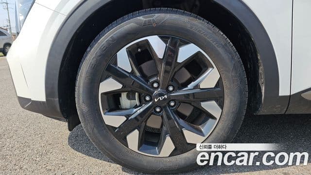 Kia Sportage 2021 — ფოტო 5/20