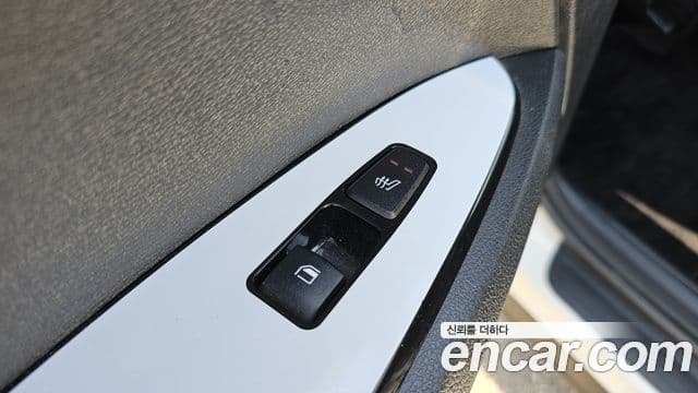 Kia Sportage 2021 — ფოტო 18/20