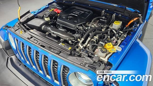 Jeep Wrangler 2021 — Şəkil 6/20