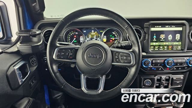 Jeep Wrangler 2021 — Şəkil 13/20